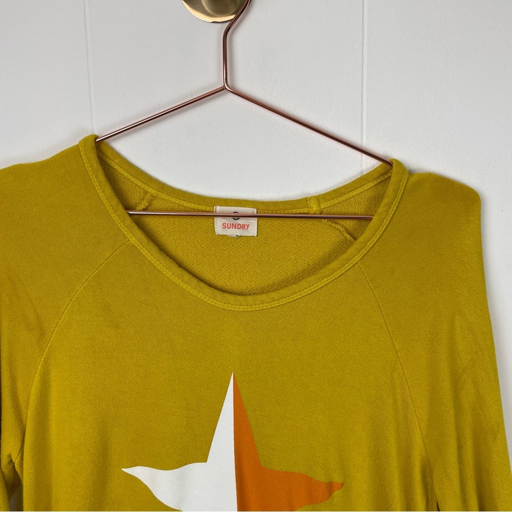 SUNDRY Star Graphic Long Sleeve Lightweight Sweatshirt - Picture 3 of 10